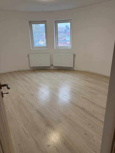 Turda- Banu Manta Particular Vila  pozitie exceptionala, 12 cam,